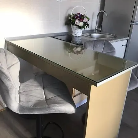 Apartament First Choice 12 *